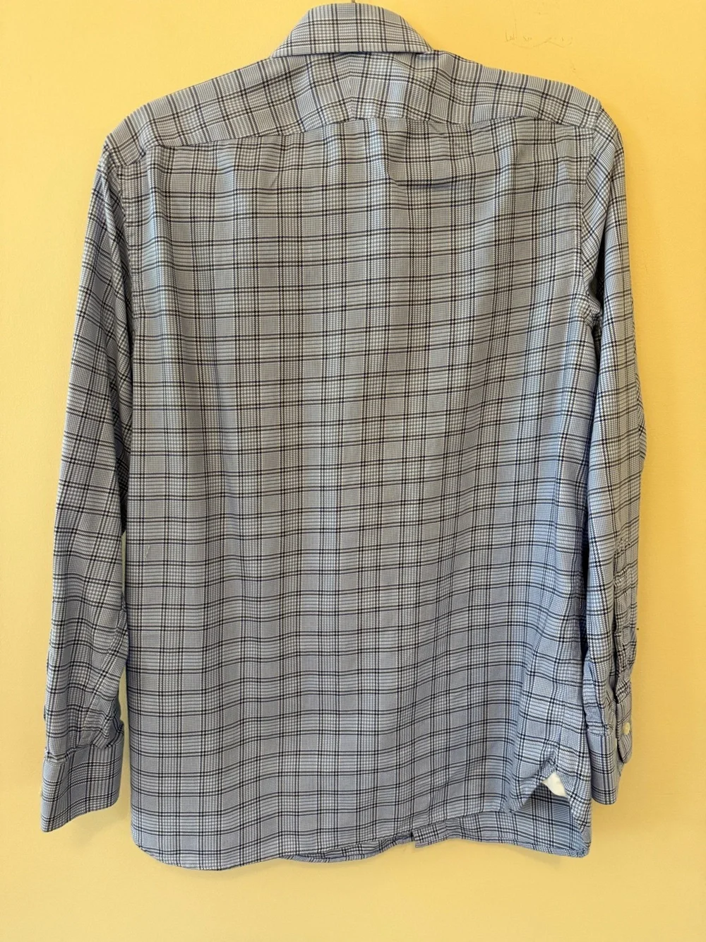 Banana Republic Men’s Tailored Fit Dress Shirt – Size Small – Light Blue Plaid